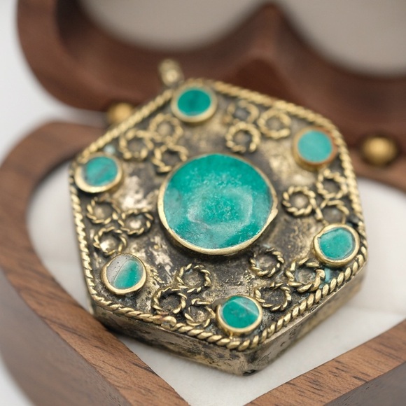 Vintage Green Color Pendant heavy handmade BOHEMIAN SUPER COOL - Picture 8 of 8